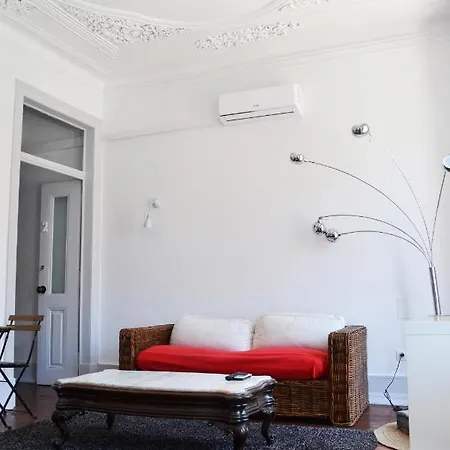 Lisbon Big House * Almada